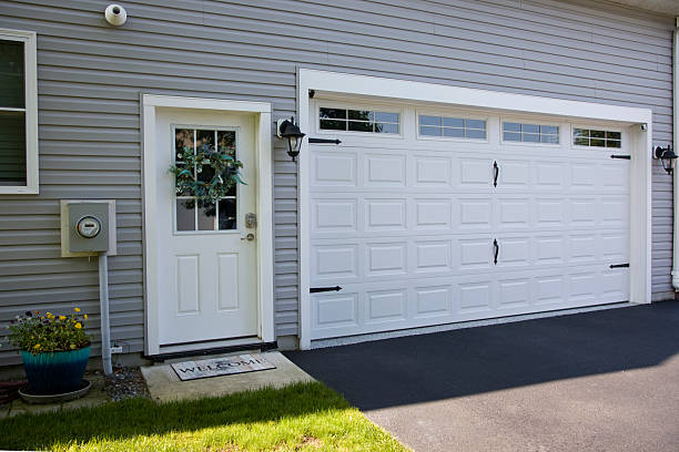 24/7 Emergency Garage Door Panel Replacement experts in Belmont County County, OH